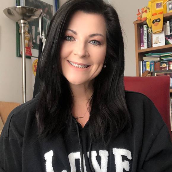 Meet your Posher, Deborah - Picture 1 of 1